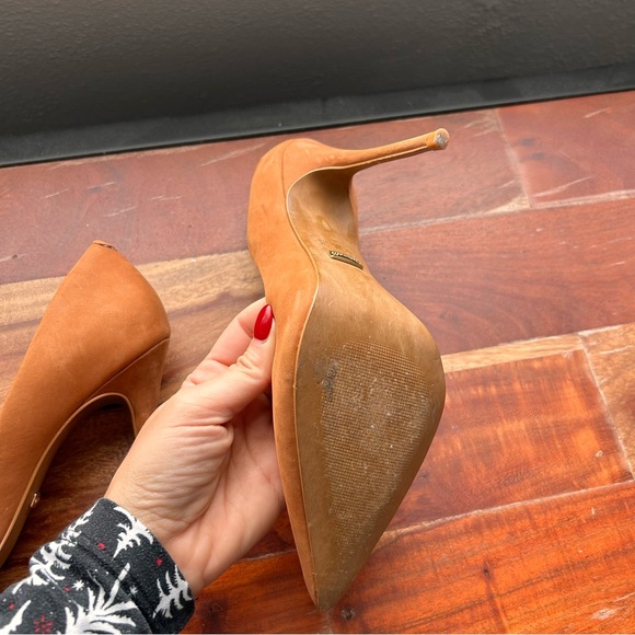 Elegant Brown Stiletto Heels - Picture 4 of 5